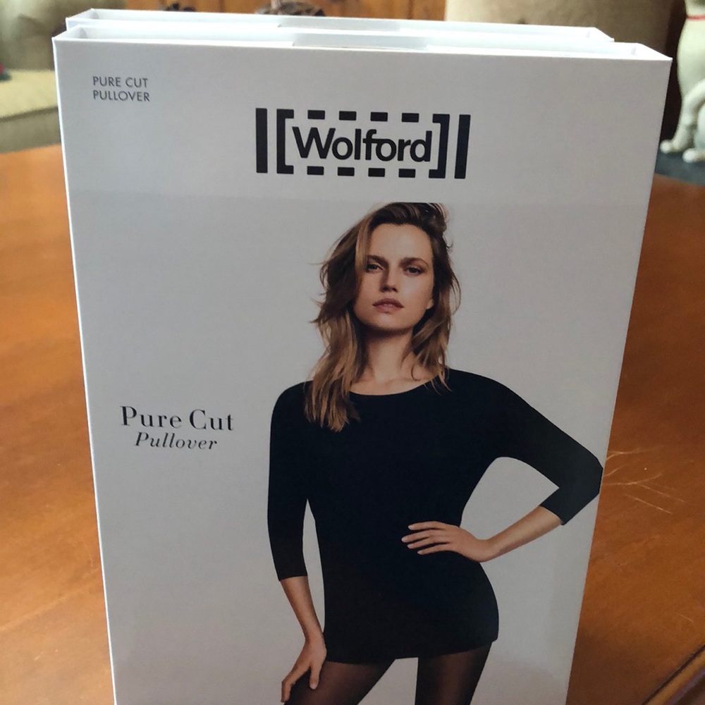 Wolford, new in the box, black size large, pure cut pull over